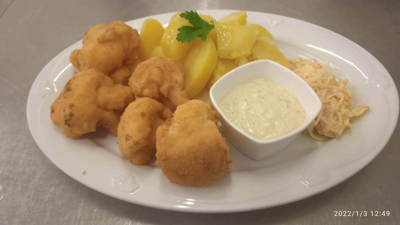 Mala Svata Hora - Penzion & Restaurace มนิเช็ค โปด เบรอดี ภายนอก รูปภาพ